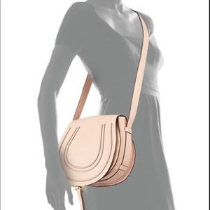 Like New Chloé Marcie Med Horseshoe Crossbody Bag